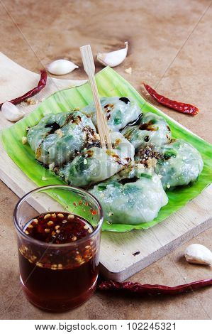 Allium Tuberosum Pastry Steaming