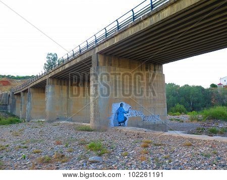 Drawing On Bridge Support