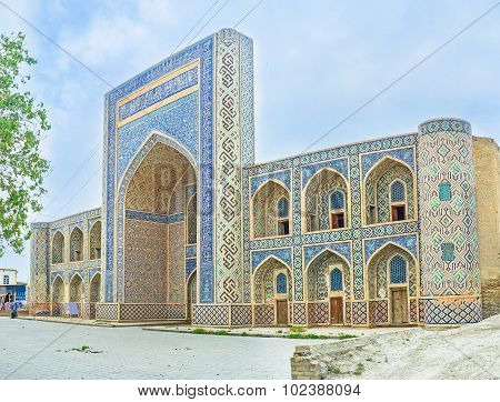 Abdullah Khan Madrassah