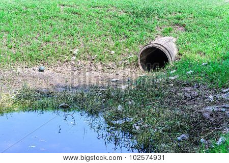 Cement Waterspout For Waste Water Out From Factory.