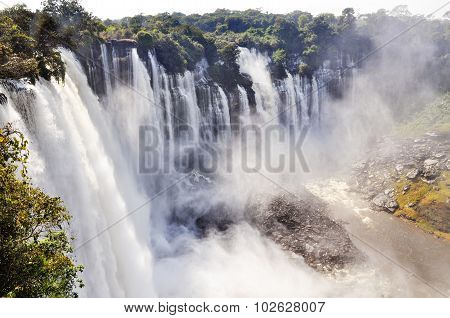 Kalandula Falls