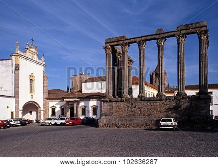 Roman Temple, Evora.