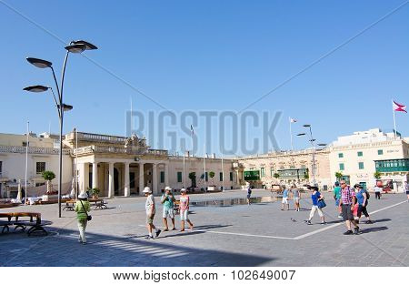 St George Square