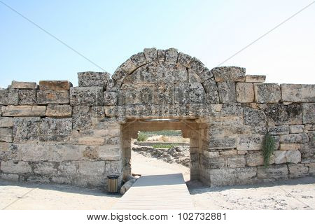 Ancient ruins in Hierapolis, Pamukkale, Turkey.