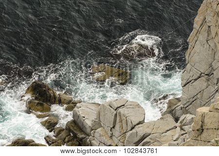 The waves and the wind .