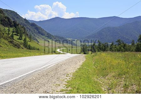 Beautiful Chuysky Trakt in Altai Mountains.