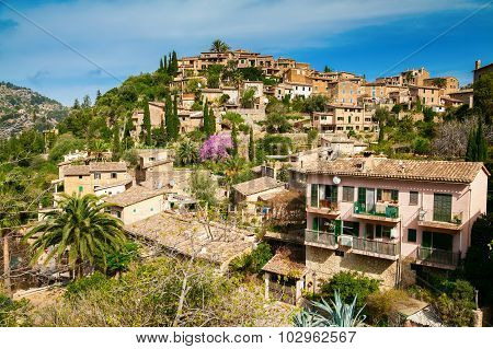 Hilltop Village Deia