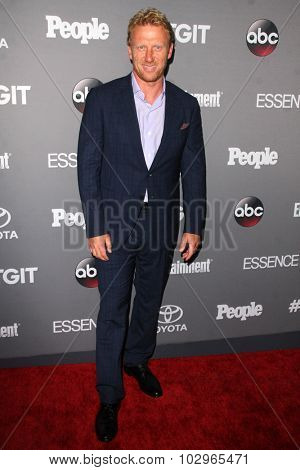 LOS ANGELES - SEP 26:  Kevin McKidd at the TGIT 2015 Premiere Event Red Carpet at the Gracias Madre on September 26, 2015 in Los Angeles, CA