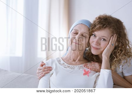 Supporting Mother During Cancer Therapy