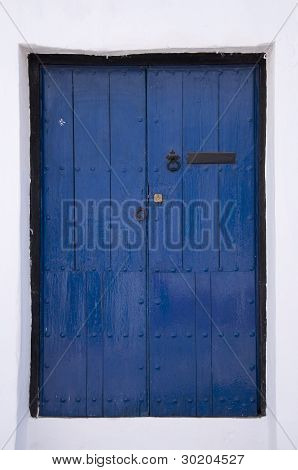 Niebieskie drzwi w Frigiliana