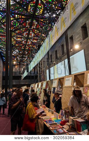 Melbourne, Australia - March 17, 2018: Book Fair In The Great Hall Of The National Gallery Of Victor