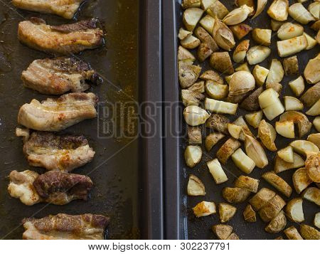 Roasted Potatoes Close Carlic Clovesin The Trey