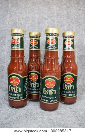 Product Shot Of Rosa Tomato Ketchup