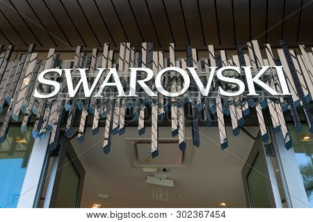 Santa Monica, Ca/usa - April 18, 2019: Swarovski Retail Store Exterior And Trademark Logo.
