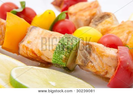 Laks og vegetabilske spyd