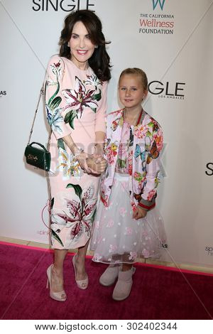 LOS ANGELES - MAY 19:  Robin McGraw, Avery McGraw at the 11th Annual A Pink Pump Affair at the Beverly Hilton Hotel on May 19, 2019 in Beverly Hills, CA