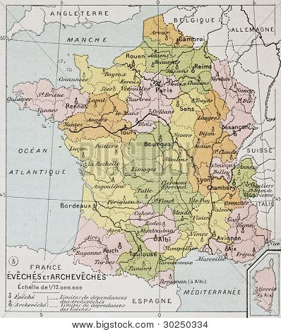 Francouzská biskupství a arcibiskupství stará mapa. Paul Vidal de Lablache, Atlas Classique, Librerie Colin, 