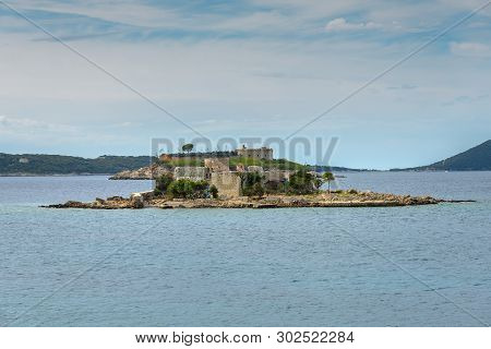 Monastery Of Entrance Into The Temple Of The Mother Of God. Xiith Century. Island Zanjic. Bay Gertse