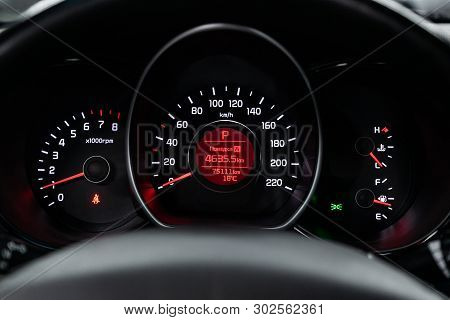 Novosibirsk, Russia - May 20, 2019:  Kia Rio, Close-up Of The Dashboard, Speedometer And Tachometer.