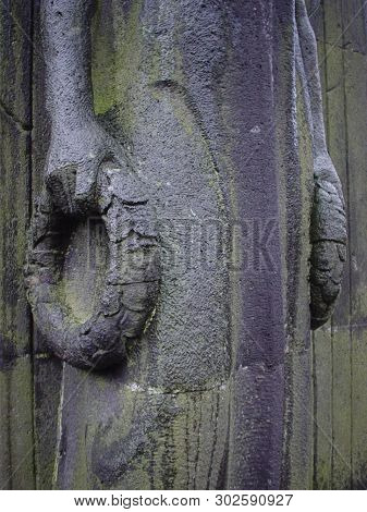 Friedhof Engesohde Statue, Taken In Hannover - Germany