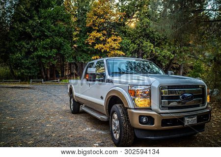 Yosemite National Park, Ca, Usa - October 21, 2017: The F350 Ford Parked Along The Preserve Park