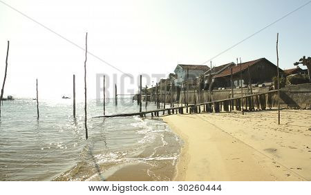 Arcachon typické vesnice ústřice