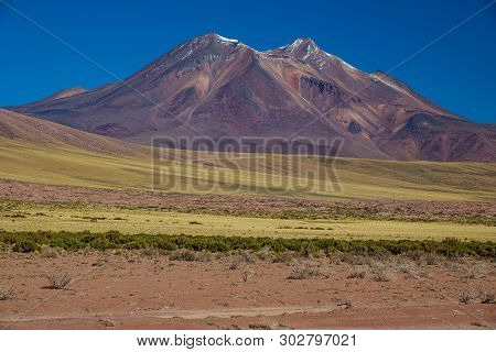 Miniques And Miscanti Lagoons Track In Atacama Highlands
