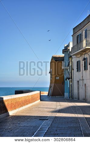 Termoli is a seaside resort famous for its very charming and ancient downtown.The old downtown has medieval origins, it is perched on a rocky promontory