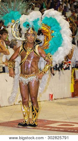 Gualeguaychu, Argentina - March 6 2011: Samba Dancers Appearing In The Carnival Parade One Of The Mo