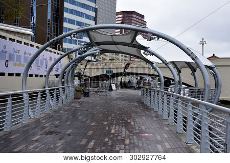 Tampa, Flordia, Usa - January 7, 2017: The Tampa Riverwalk
