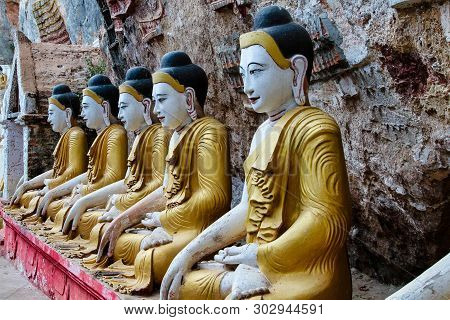 Buddha Statues Inside Of Kaw Ka Thaung Cave, Located Close To Hpa-an, Myanmar