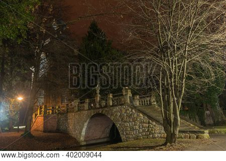 Iłowa, A Small Town In Western Poland. There Is A Historic Manor Park In The City. The Czerna Mała R