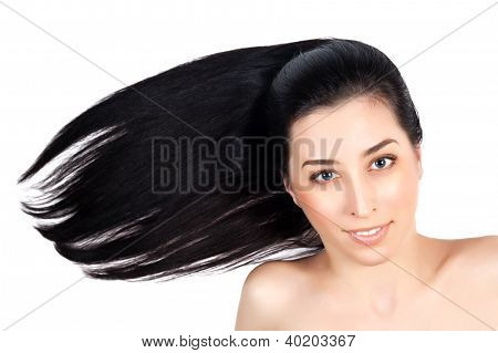 ผู้หญิงสวยกับเส้นขนที่ตรงยาวสีน้ำตาล