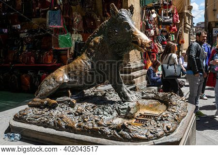Fontana Del Porcellino / Florence / Italy - July 05, 2019: People Visiting The Bronze Statue Of The