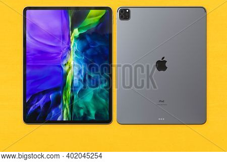 Bangkok, Thailand - Jan , 2021: Studio Shot Of New Apple Ipad Pro 2020 Space Gray Color, Display Loc