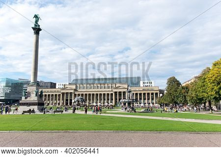 Stuttgart,germany - November 17, 2020: The New Palace ( Neues Schloss ) Which Stands On Schlossplatz