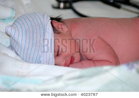 Bambino sulla pancia