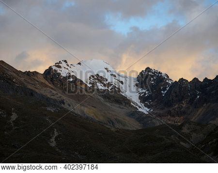 Panorama View Of Cordillera Huayhuash Circuit Andes Alpine Snowcapped Mountain Ancash Huanuco Peru S