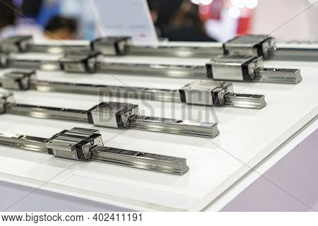 Many Size Of High Quality And Precision Linear Ball Bearing And Guide Way Support Of Machine For Ind