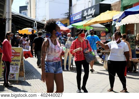 Popular Trade In De Rua Da Bahia