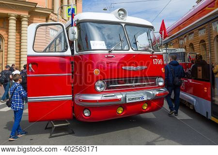 Saint Petersburg, Russia - May 25, 2019: Hungarian Retro Bus Ikarus 55.14 Lux On The Annual Retro Tr