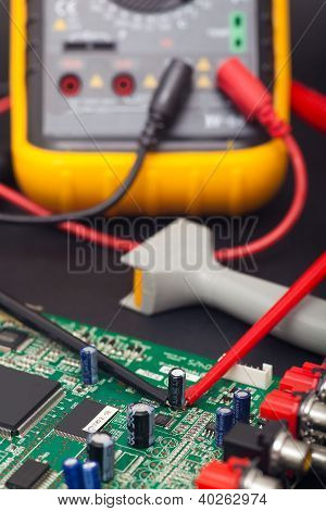 Elektronický obvod a Polimeter