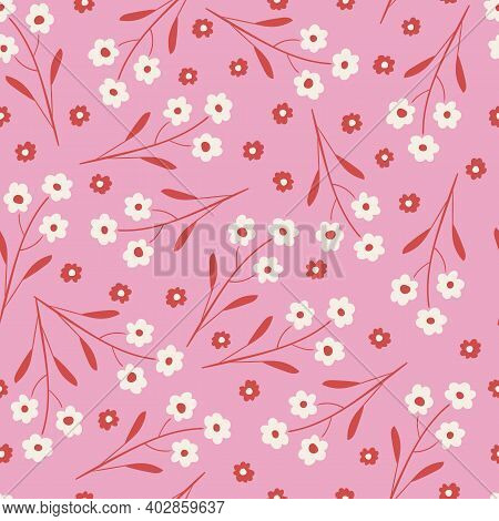 Vintage Red And Pink Tossed Daisy Seamless Pattern
