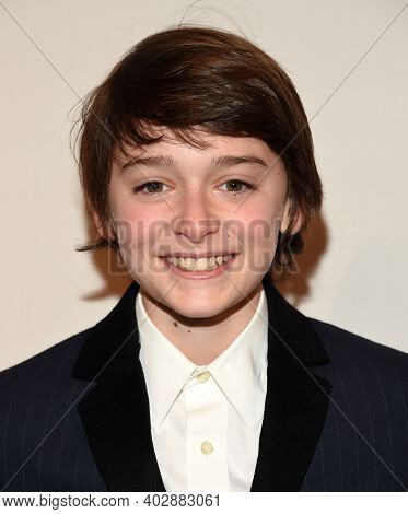 LOS ANGELES - JAN 07:  Noah Schnapp arrives for  2017 BAFTA Tea Party on January 07, 2017 in Beverly Hills, CA