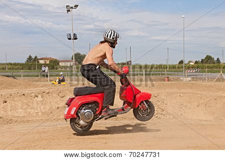 Vespa Cross