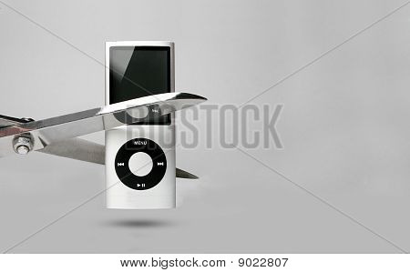 Ciseaux et lecteur de musique Portable gris
