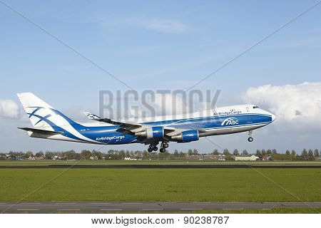 Amsterdam Airport Schiphol - Boeing 747 Of Airbridgecargo Lands