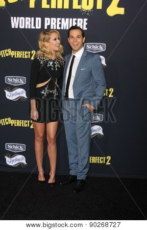 LOS ANGELES - MAY 9:  Anna Camp, Skylar Astin at the 