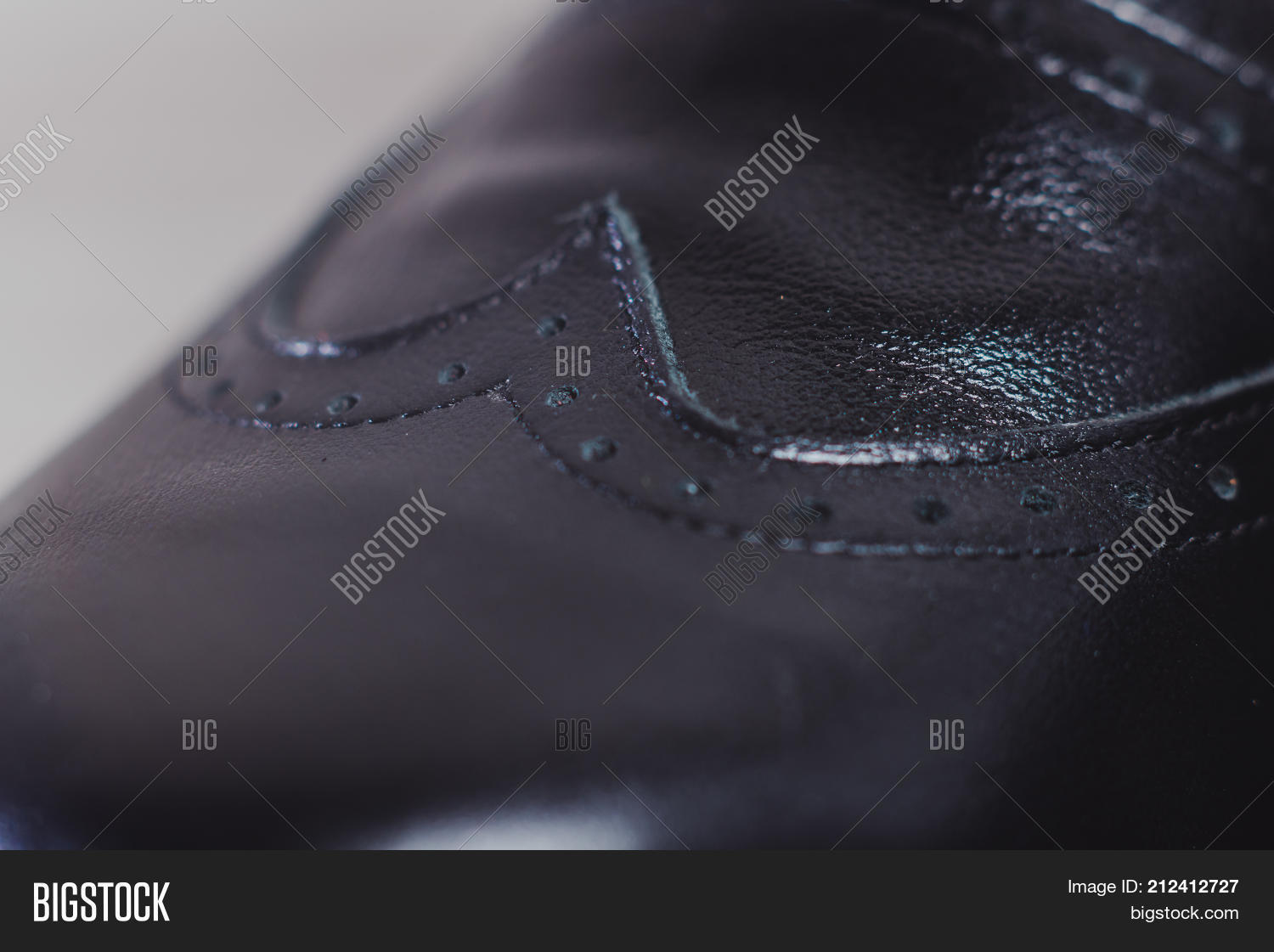 stylish black shoes for men