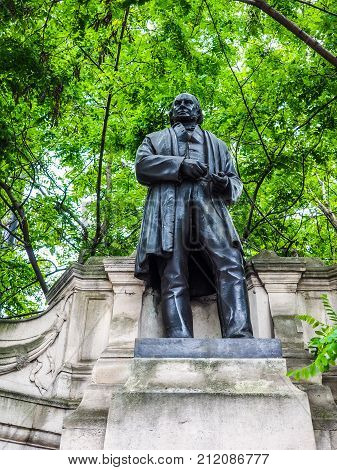Brunel Statue In London, Hdr